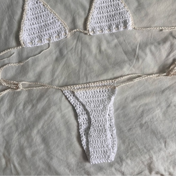 handmade crochet white and cream bikini set - Picture 5 of 5